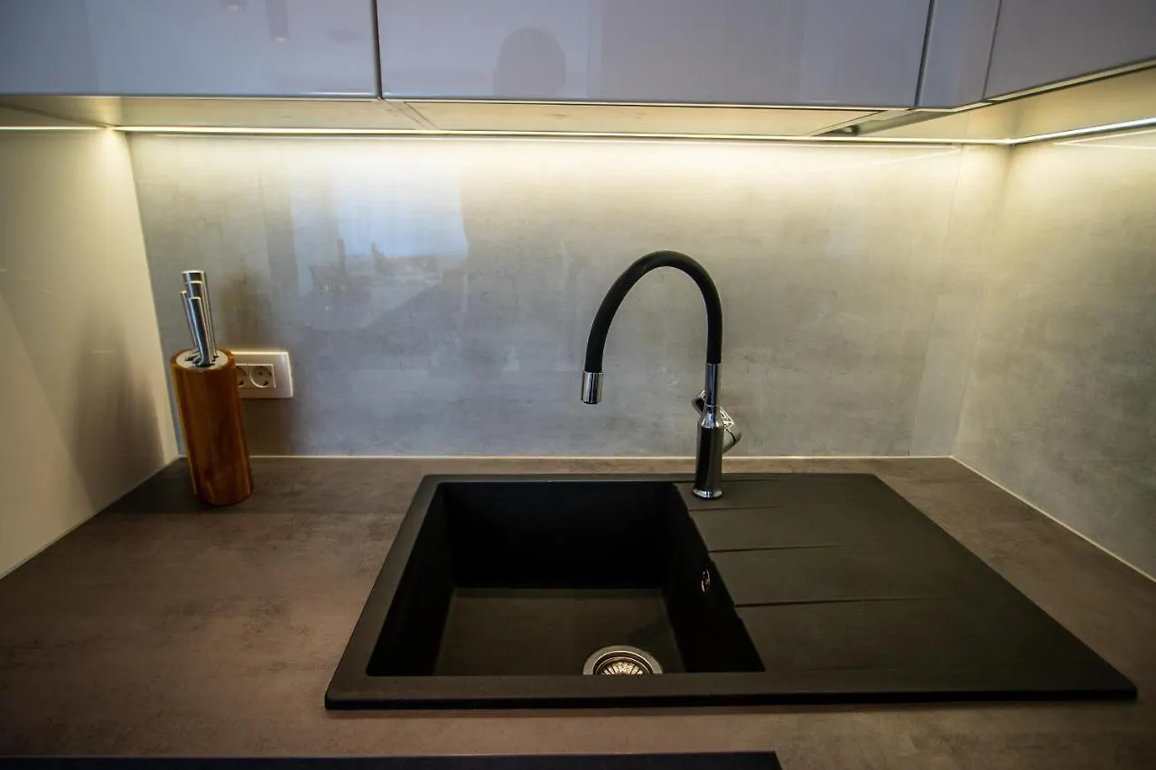 Azzurro Apartment - With Private Rooftop Jacuzzi Zadar 0*,  Hırvatistan
