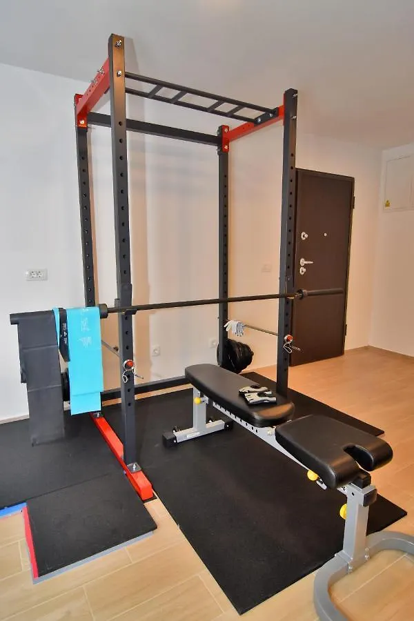 Azzurro Apartment - With Private Rooftop Jacuzzi Zadar