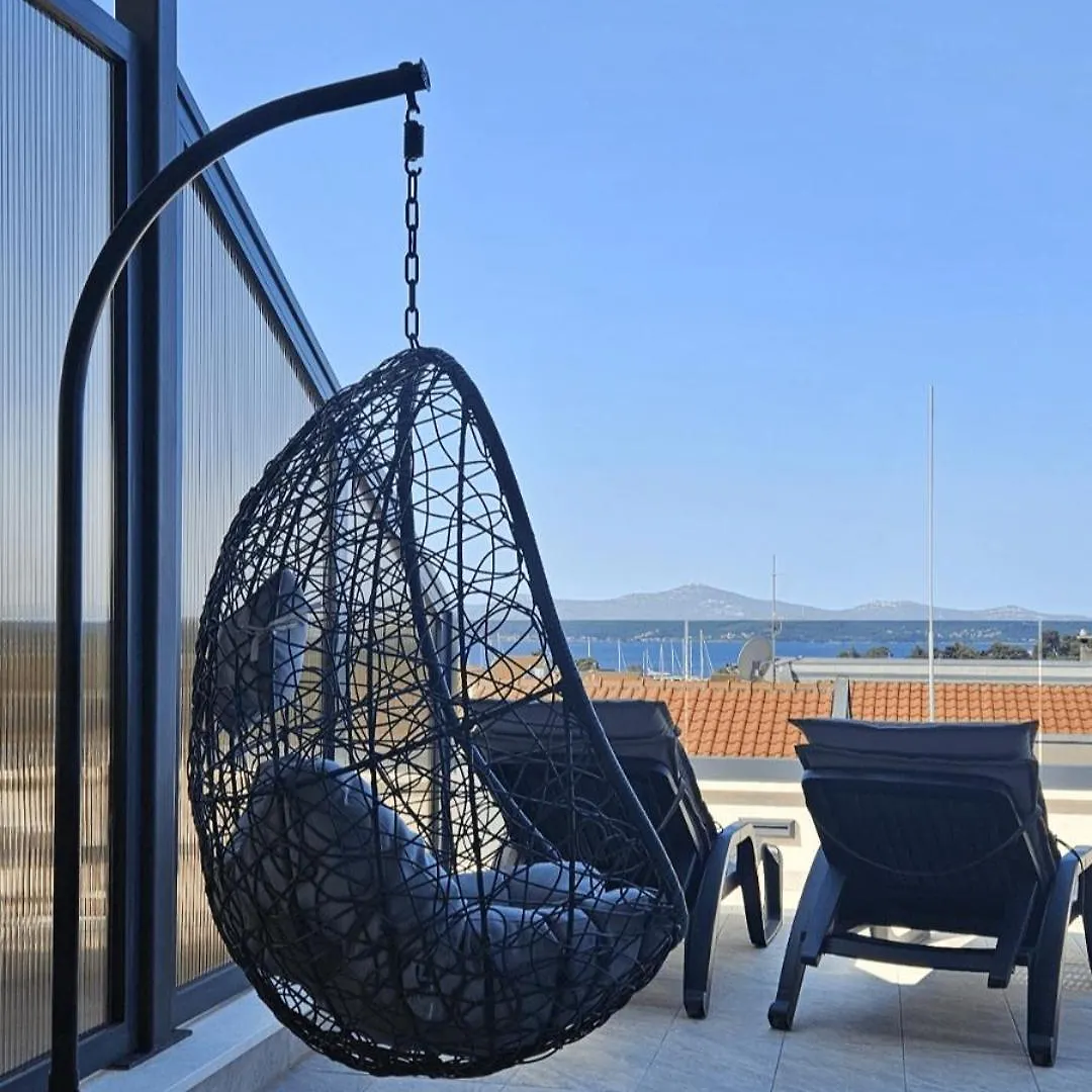 Azzurro Apartment - With Private Rooftop Jacuzzi Zadar Hırvatistan